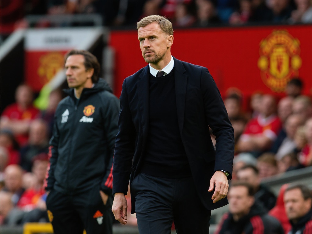 滕哈赫离任后谁将接棒?齐达内孔蒂成候选 在现代足球激烈的管理环境中,一位主教练的