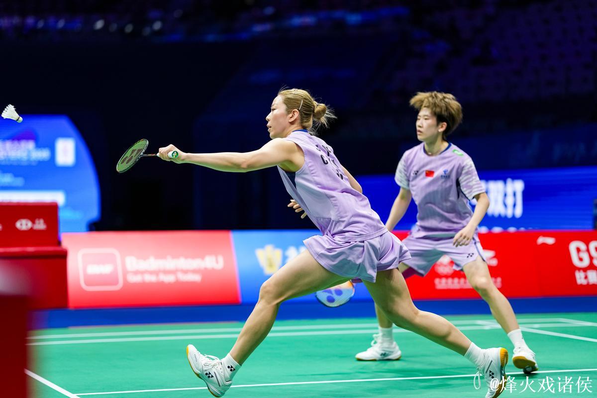 中国羽毛球大师赛:两对中国混双组合无缘决赛 中国羽毛球大师赛:两对中国混双组合无缘决赛
