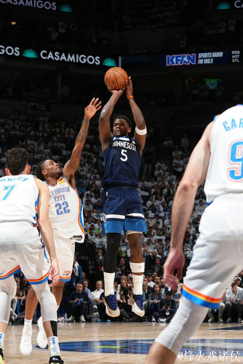 爱德华兹26分力克欧文39分 森林狼战胜独行侠